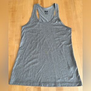🔥FREE🌸 Nike Dri-Fit Gray Training Hiking Running Athletic Slim Fit Tank Small